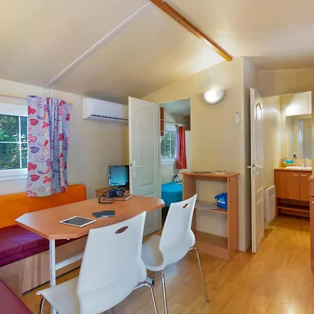 Paradis La Pinede 4* 그뢰오레방