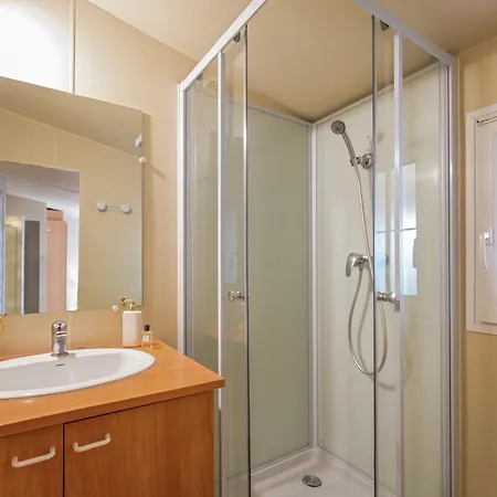 Paradis La Pinede 4*
