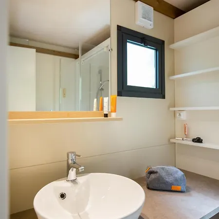 Kemping La Pinede 4*