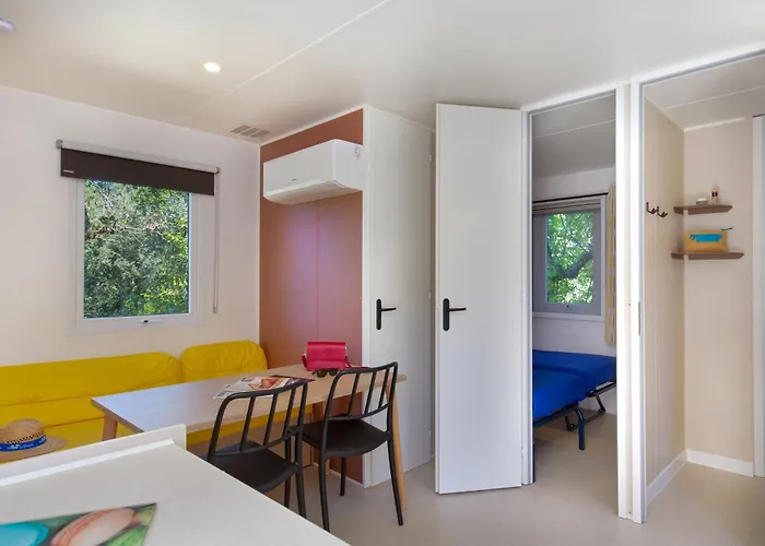 Parque de Campismo La Pinede Gréoux-les-Bains