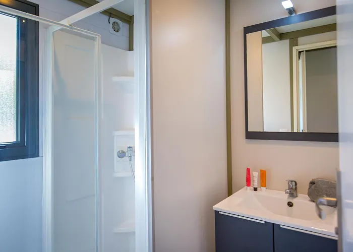 La Pinede Parque de Campismo