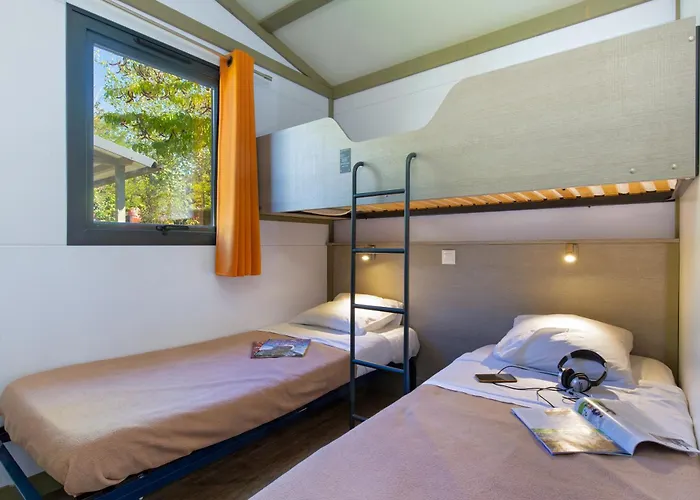 Parque de Campismo La Pinede 4*