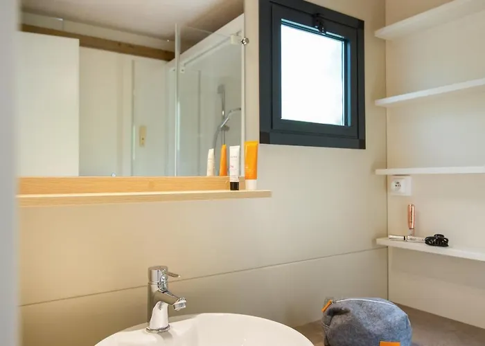 Parque de Campismo La Pinede 4*