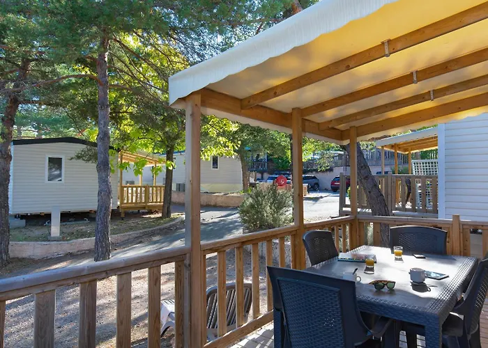 Parque de Campismo La Pinede 4*